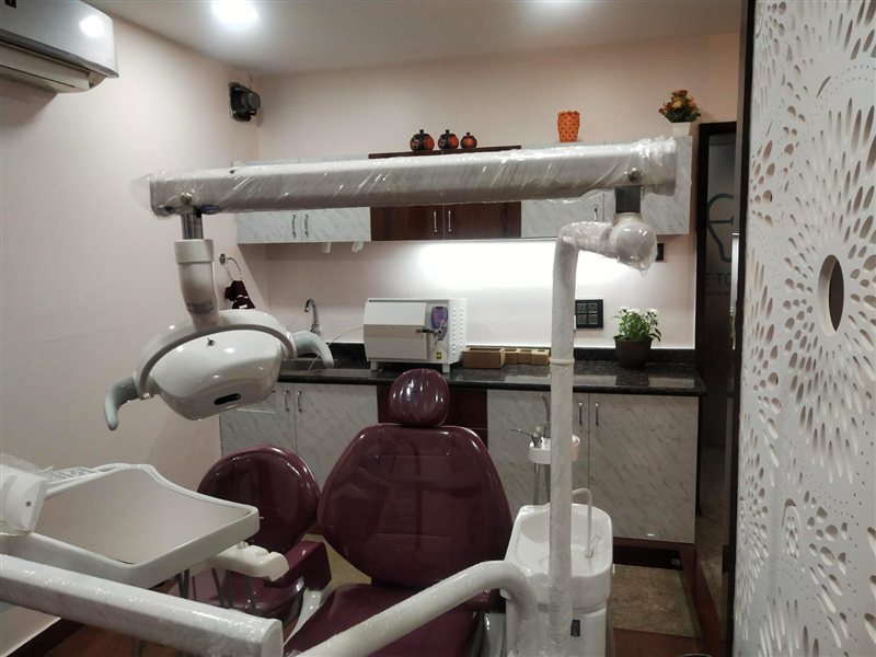 Treatment room and Dental chair at The Tooth Stop, Bengaluru